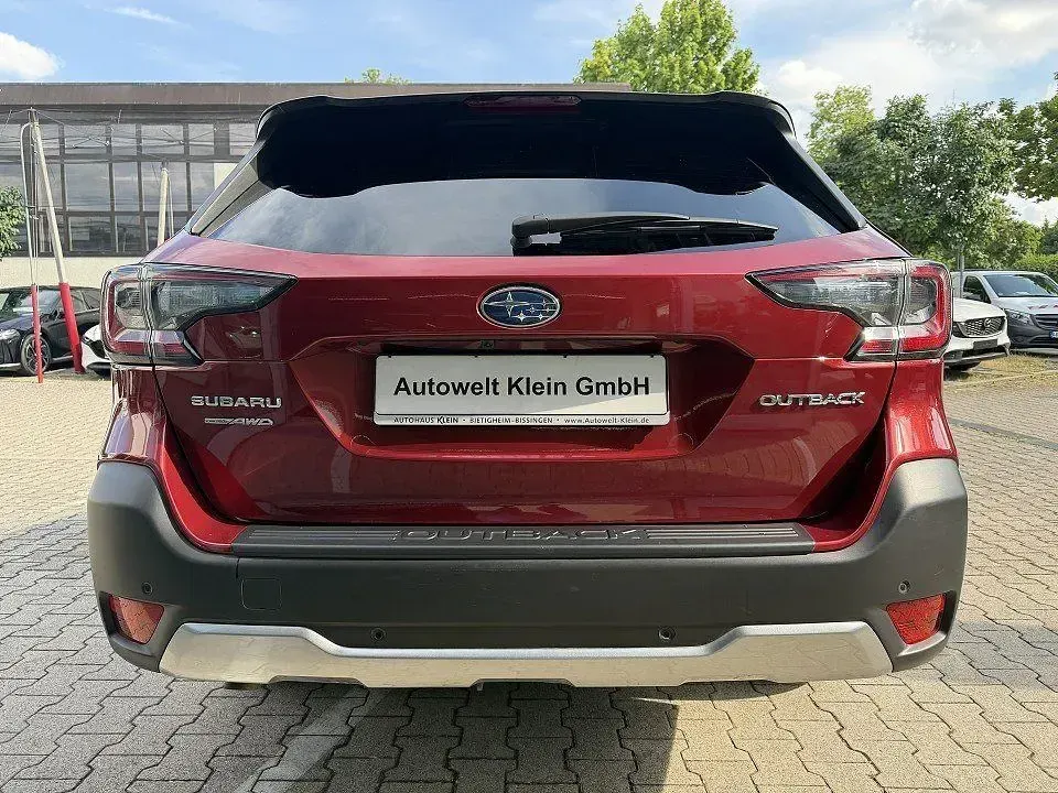 Gebraucht Subaru Outback Platinum 169 PS (124 kW) 2022 Crimson red (p) Kombi