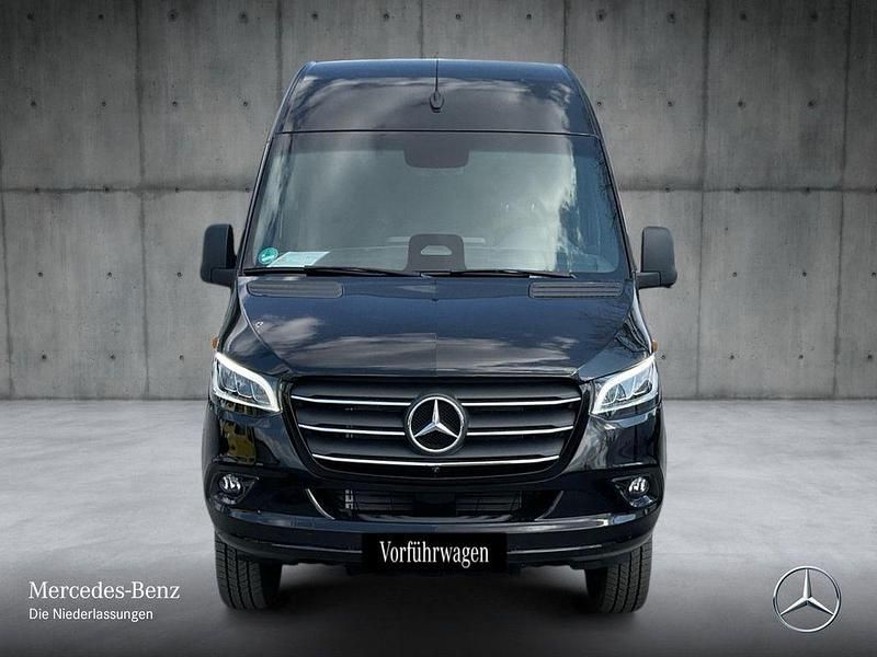 Gebraucht Mercedes Sprinter 190 PS (139 kW) 2025 Schwarz Van