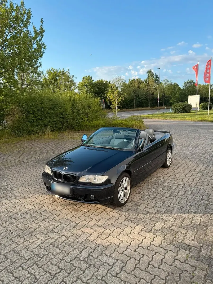 Gebraucht BMW 318 150 PS (110 kW) 2006 Blau Cabrio