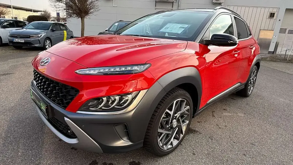 Gebraucht Hyundai Kona Prime 141 PS (103 kW) 2021 Ignite flame / phantom black SUV