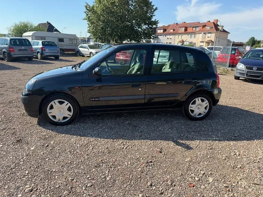 Gebraucht Renault Clio Dynamique 98 PS (72 kW) 2001 Schwarz Limousine