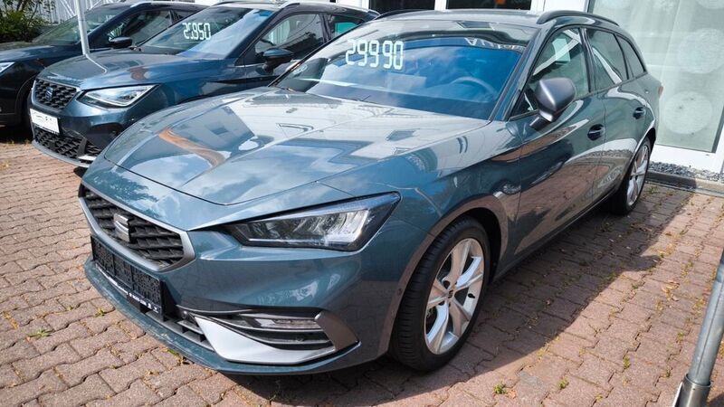 Fjordblau Neu 2025 Seat Leon FR Limousine | 29.500 € (Fairer Preis) - Bild 1/4