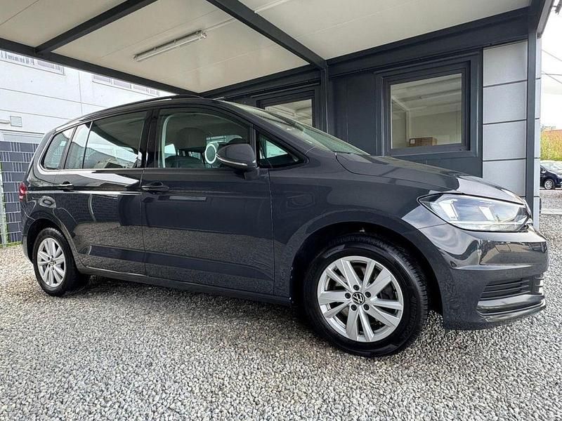 Usata VW Touran 150 CV (110 kW) 2022 Grigio Monovolume