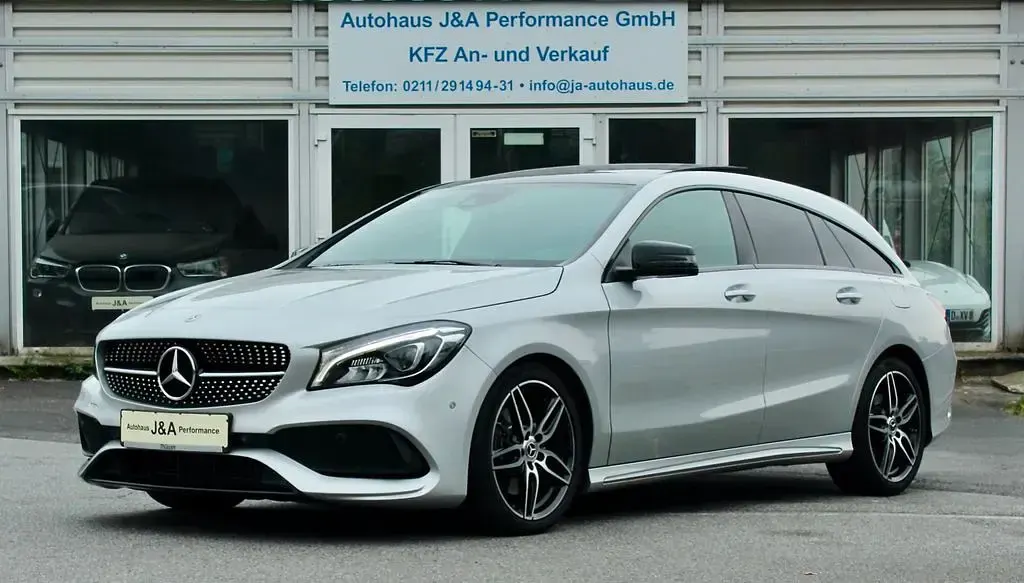 Gebraucht Mercedes CLA220 AMG 184 PS (135 kW) 2018 Silber Limousine