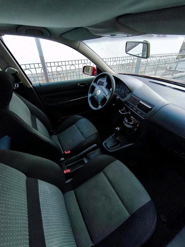 Gebraucht VW Golf IV 105 PS (77 kW) 2004 Rot Kombi