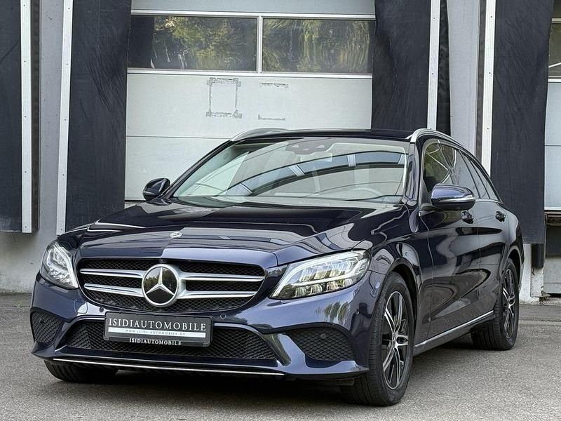 Blau Gebraucht 2019 Mercedes C220 Avantgarde Limousine | 22.900 € (Guter Preis) - Bild 1/4