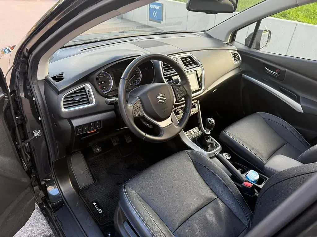 Gebraucht Suzuki SX4 S-Cross Comfort+ 129 PS (94 kW) 2020 Schwarz SUV