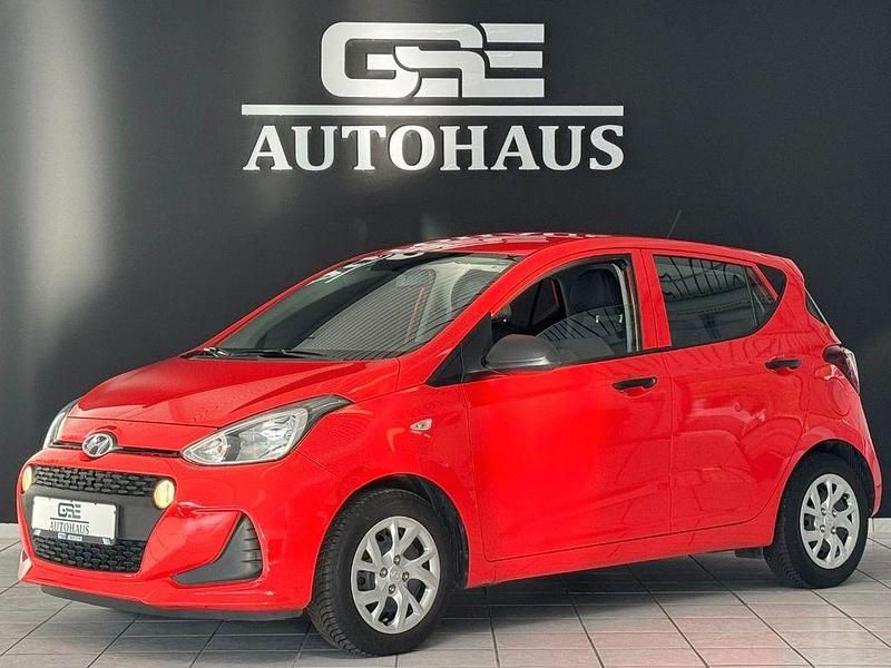 Gebraucht Hyundai i10 Classic 67 PS (49 kW) 2018 Rot Kleinwagen