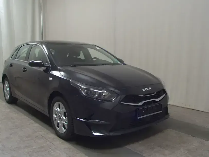 Gebraucht Kia Ceed Vision 160 PS (117 kW) 2021 Schwarz Kleinwagen