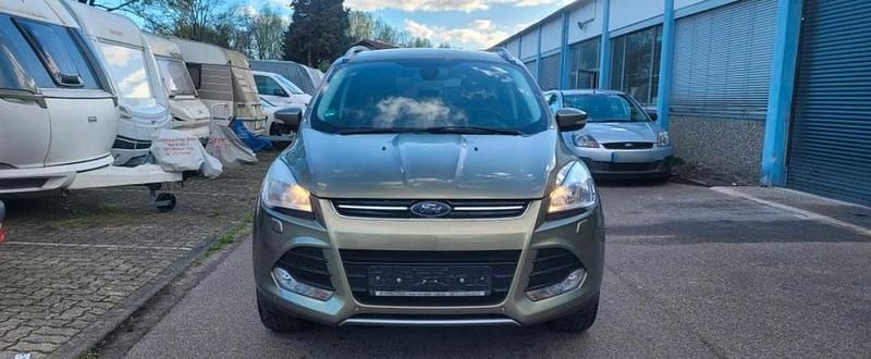 Usata Ford Kuga 182 CV (133 kW) 2014 Verde SUV