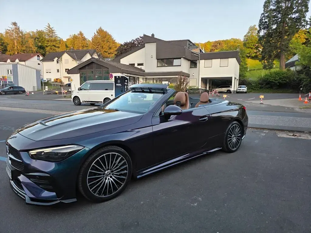 Gebraucht Mercedes CLE220 197 PS (144 kW) 2025 Schwarz Cabrio