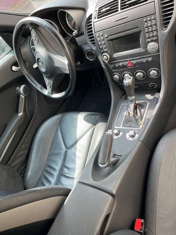 Gebraucht Mercedes SLK300 231 PS (169 kW) 2009 Silber Cabrio