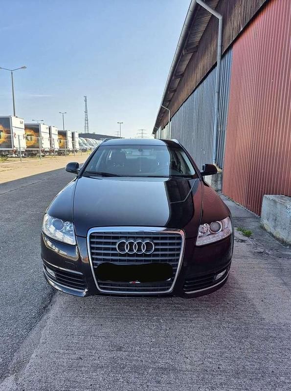 Schwarz Gebraucht 2011 Audi A6 Comfort Kombi | 5.000 € (Fairer Preis) - Bild 1/4
