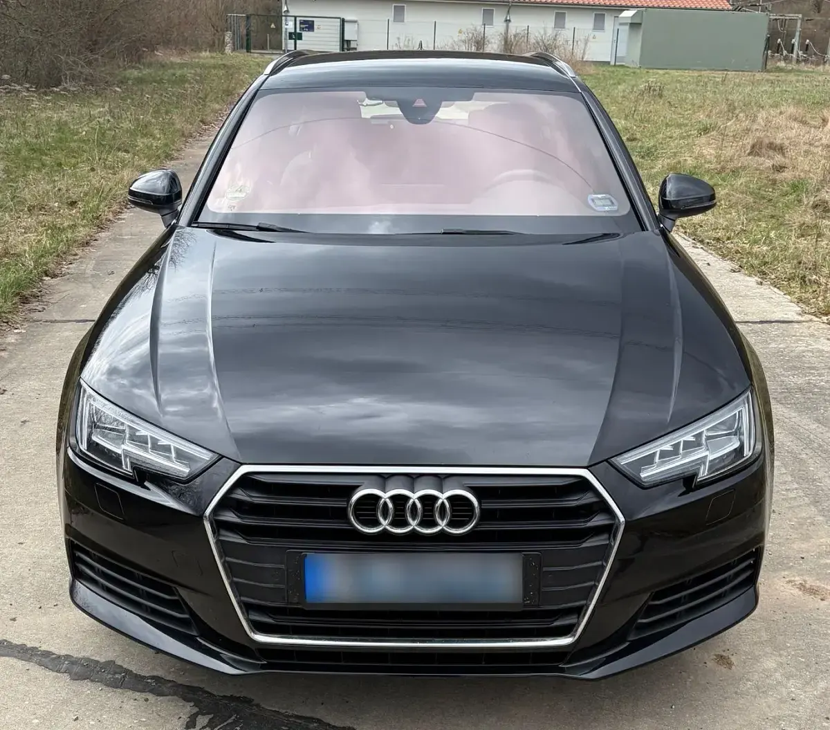 Używany Audi A4 190 KM (139 kW) 2017 Czarny Kombi