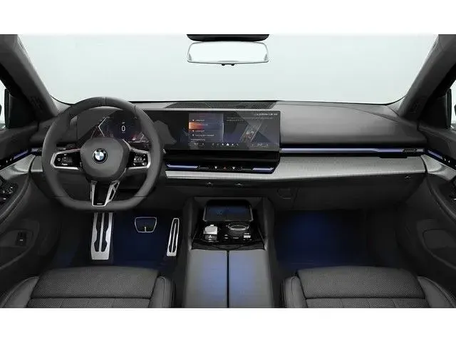 Gebraucht BMW 520 Performance 208 PS (152 kW) 2024 Grau Limousine