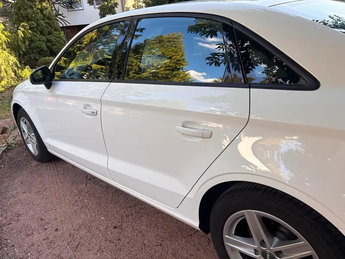 Gebraucht Audi A3 116 PS (85 kW) 2019 Weiß Limousine