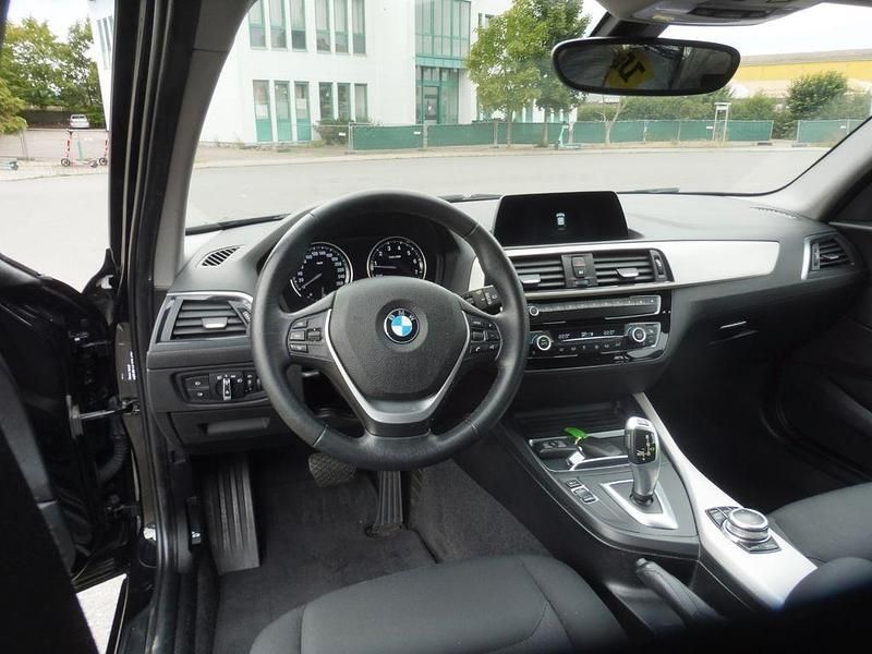Gebraucht BMW 120 Advantage 184 PS (135 kW) 2018 Schwarz Kleinwagen