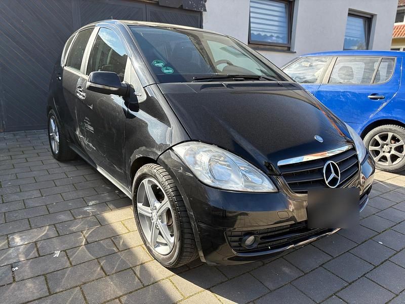 Gebraucht Mercedes A160 93 PS (68 kW) 2010 Schwarz Kleinwagen