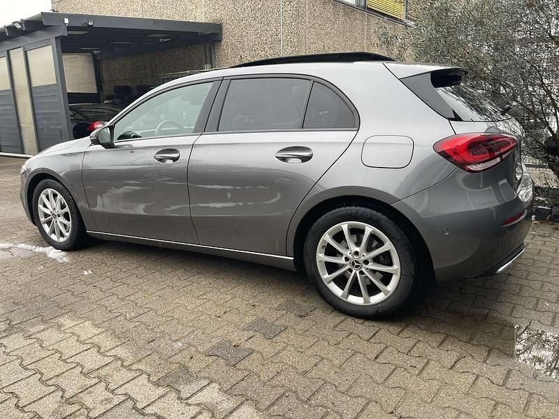 Gebraucht Mercedes A220 Progressive 190 PS (139 kW) 2018 Mountaingrau  met. Kleinwagen