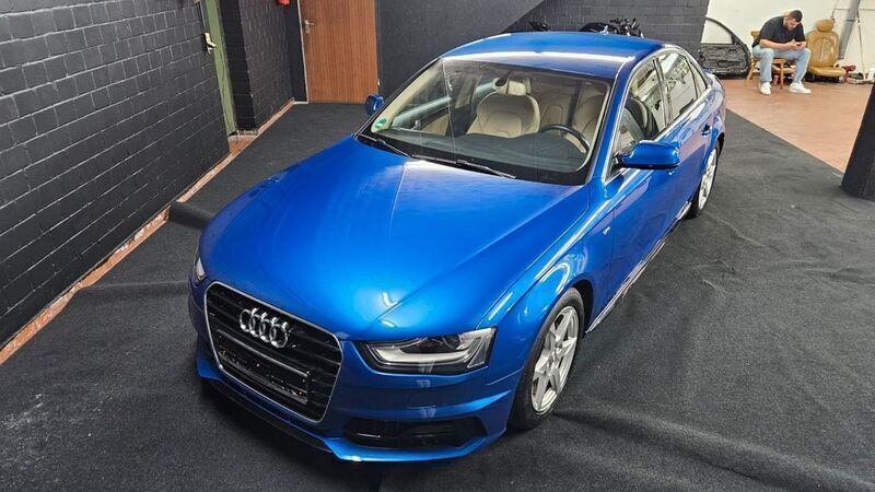 Blau Gebraucht 2015 Audi A4 S-Line Limousine | 18.000 € (Fairer Preis) - Bild 1/4