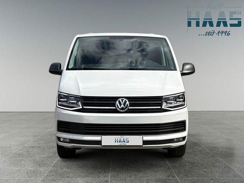 Gebraucht VW T6 Trendline 150 PS (110 kW) 2018 Candyweiß Van