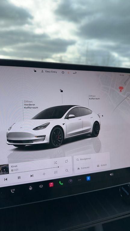 Gebraucht Tesla Model 3 377 kW (513 PS) 2022 Weiß Limousine