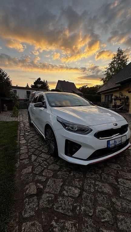 Gebraucht Kia Ceed GT GT 204 PS (150 kW) 2019 Weiß Limousine