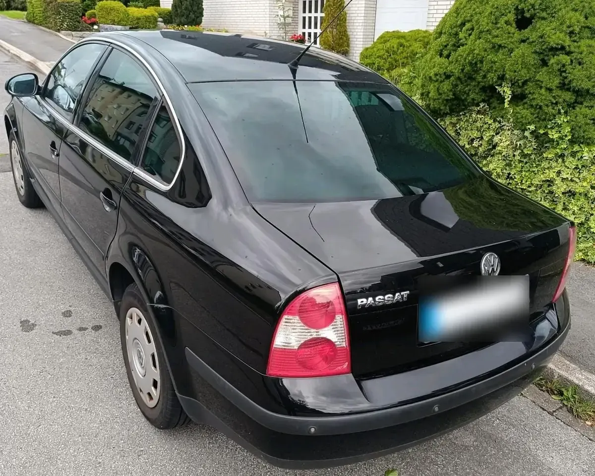 Gebraucht VW Passat 102 PS (75 kW) 2004 Schwarz Limousine