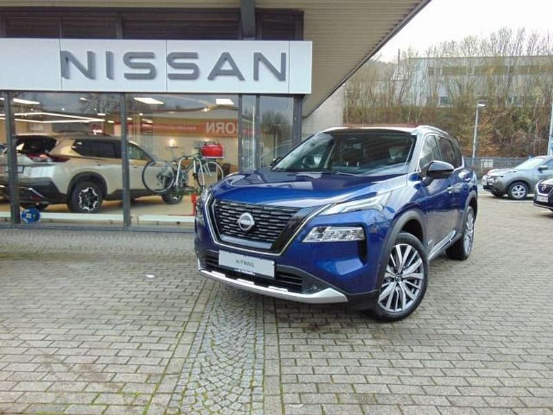Blue/black Neu 2025 Nissan X-Trail 360º SUV | 49.990 € - Bild 1/4