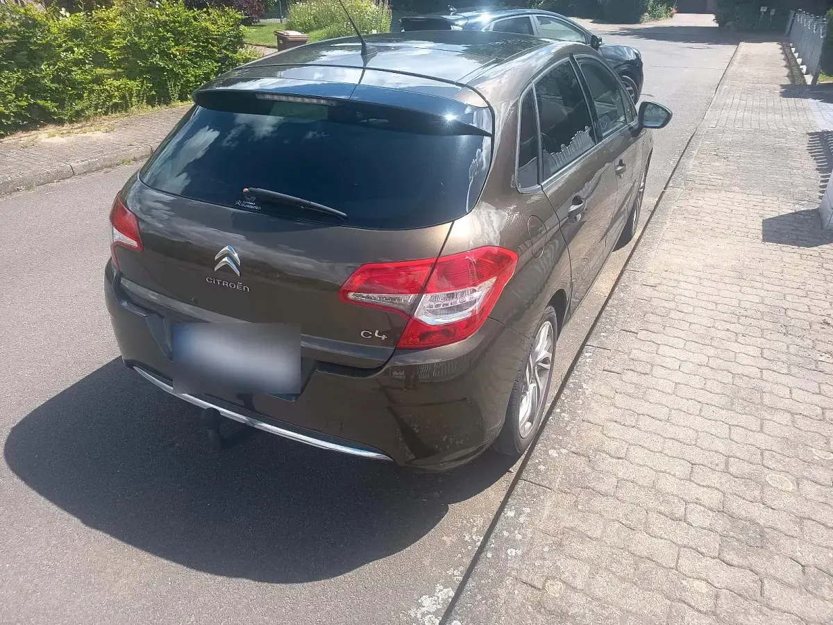 Gebraucht Citroën C4 122 PS (89 kW) 2012 Braun Kleinwagen