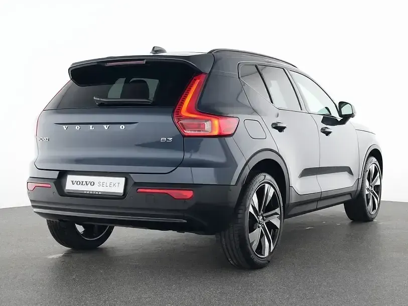 Gebraucht Volvo XC40 Ultra 163 PS (119 kW) 2025 Blau SUV