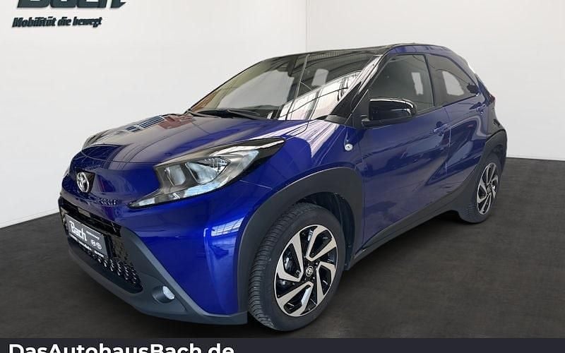 Blau Gebraucht 2023 Toyota Aygo Pulse Kleinwagen | 14.990 € (Fairer Preis) - Bild 1/4