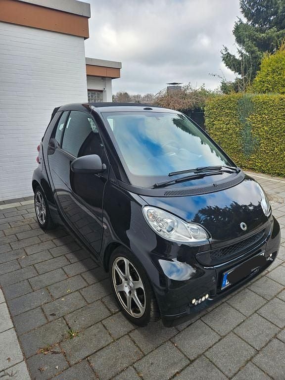 Gebraucht Smart ForTwo Cabrio 71 PS (52 kW) 2011 Schwarz Cabrio