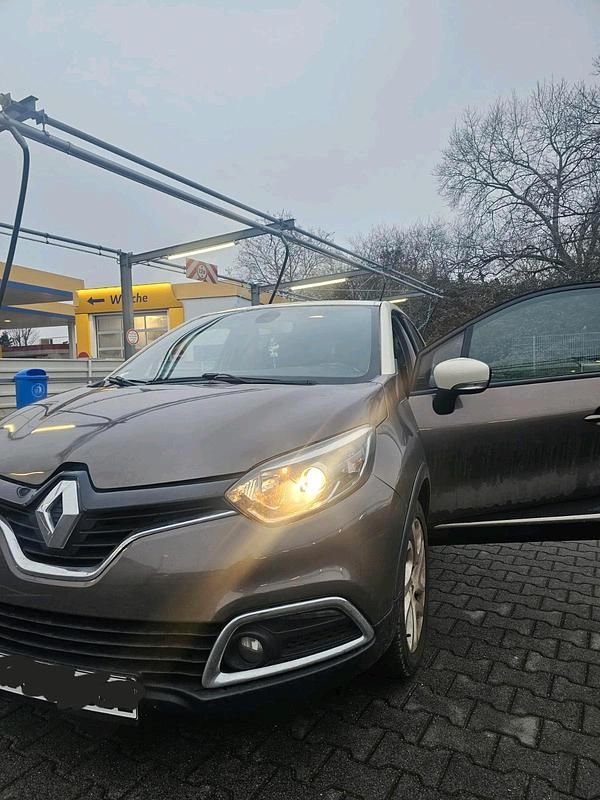 Gebraucht Renault Clio IV 118 PS (86 kW) 2015 Braun Limousine