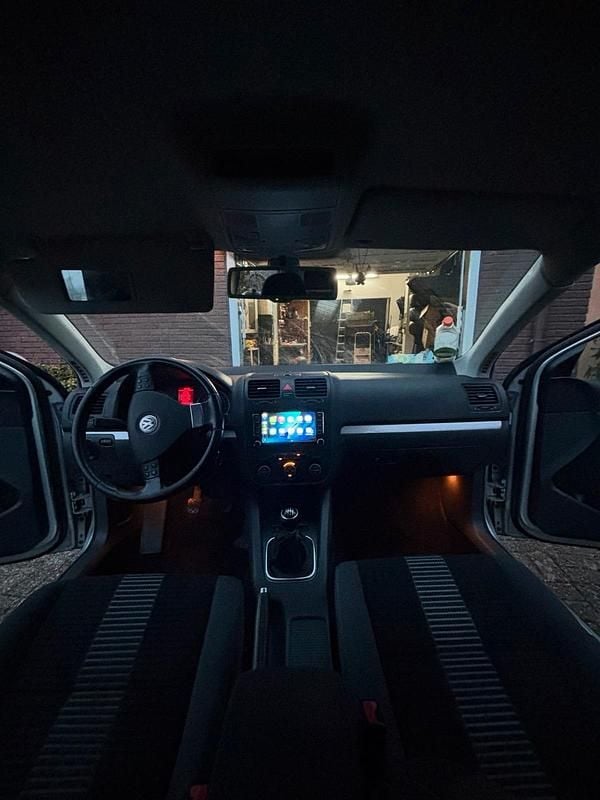 Gebraucht VW Jetta 122 PS (89 kW) 2009 Silber Limousine