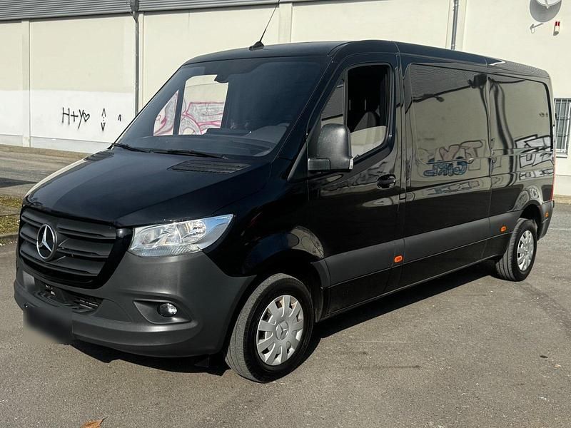 Gebraucht Mercedes Sprinter 150 PS (110 kW) 2023 Schwarz Van