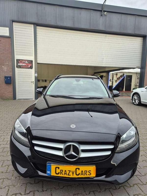 Gebraucht Mercedes 180 150 PS (110 kW) 2017 Limousine