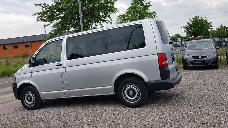 Gebraucht VW T5 140 PS (102 kW) 2015 Silber Van