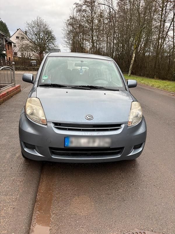 Gebraucht Daihatsu Sirion 91 PS (66 kW) 2008 Blau Kleinwagen