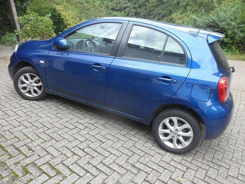 Blau Gebraucht 2014 Nissan Micra Acenta Kleinwagen | 6.500 € (Fairer Preis) - Bild 1/4