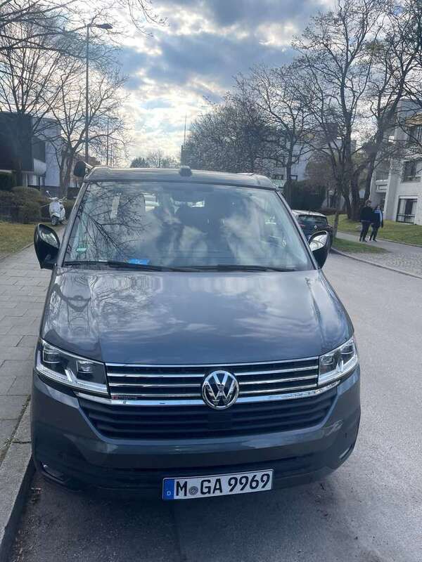 Schwarz Gebraucht 2023 VW T6.1 Edition Van | 63.000 € (Guter Preis) - Bild 1/4