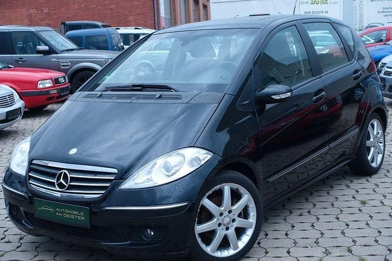 Kosmosschwarz Gebraucht 2008 Mercedes A200 Avantgarde Van / Kleinbus | 4.990 € (Fairer Preis) - Bild 1/4