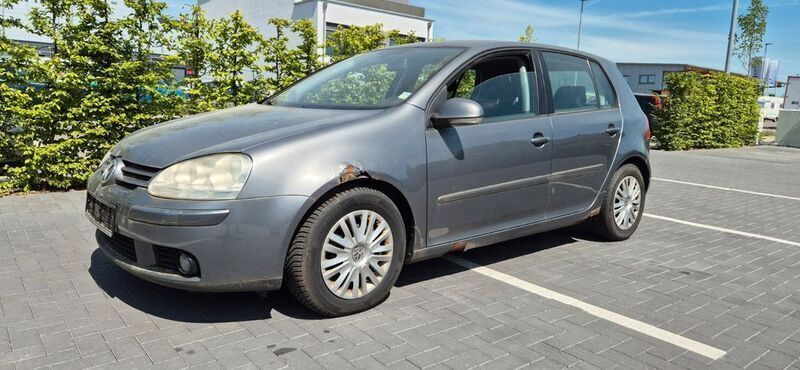 Grau Gebraucht 2004 VW Golf V Sportline Limousine | 2.399 € (Guter Preis) - Bild 1/4