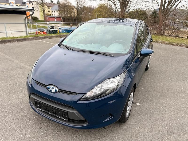 Gebraucht Ford Fiesta Trend 82 PS (60 kW) 2009 Blau Kleinwagen