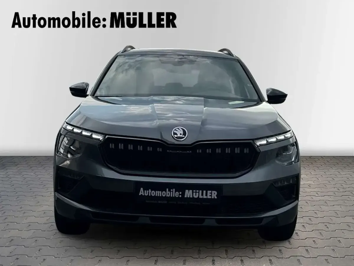 Neu Skoda Kamiq Comfort 150 PS (110 kW) 2026 Grau SUV