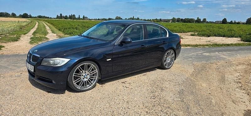 Blau Gebraucht 2006 BMW 330 M Performance Limousine | 9.200 € (Teuer) - Bild 1/4