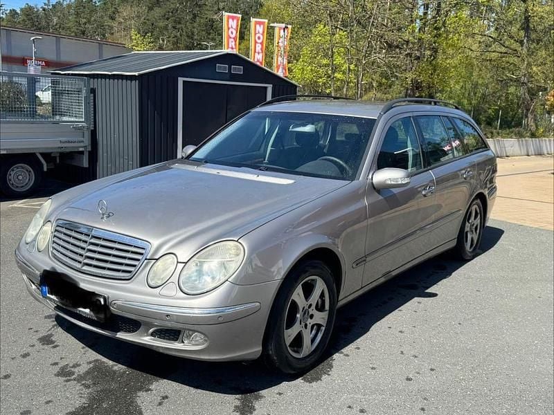 Second-hand Mercedes E220 150 CP (110 kW) 2006 Gri Berlinǎ
