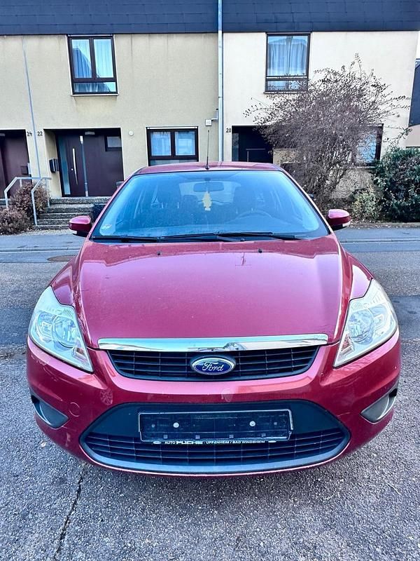 Gebraucht Ford Focus 100 PS (73 kW) 2008 Rot Kombi