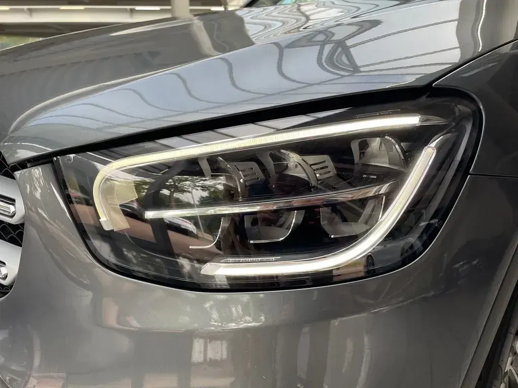 Gebraucht Mercedes GLC220 194 PS (142 kW) 2020 Grau SUV