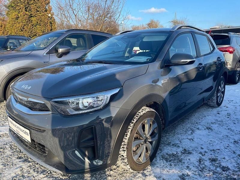 Grau Gebraucht 2023 Kia Stonic Vision SUV | 14.990 € (Guter Preis) - Bild 1/4